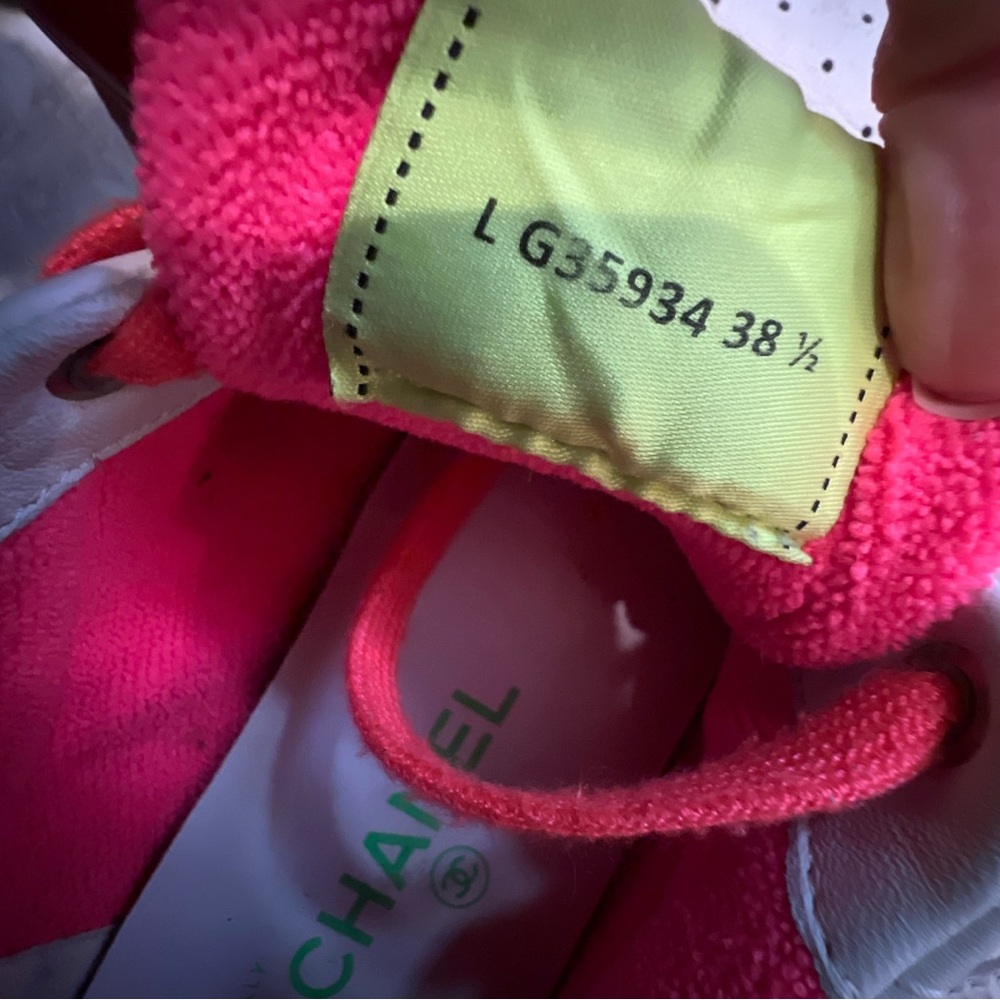 Chanel neon sneakers! Sz 38.5 - Picture 9 of 15